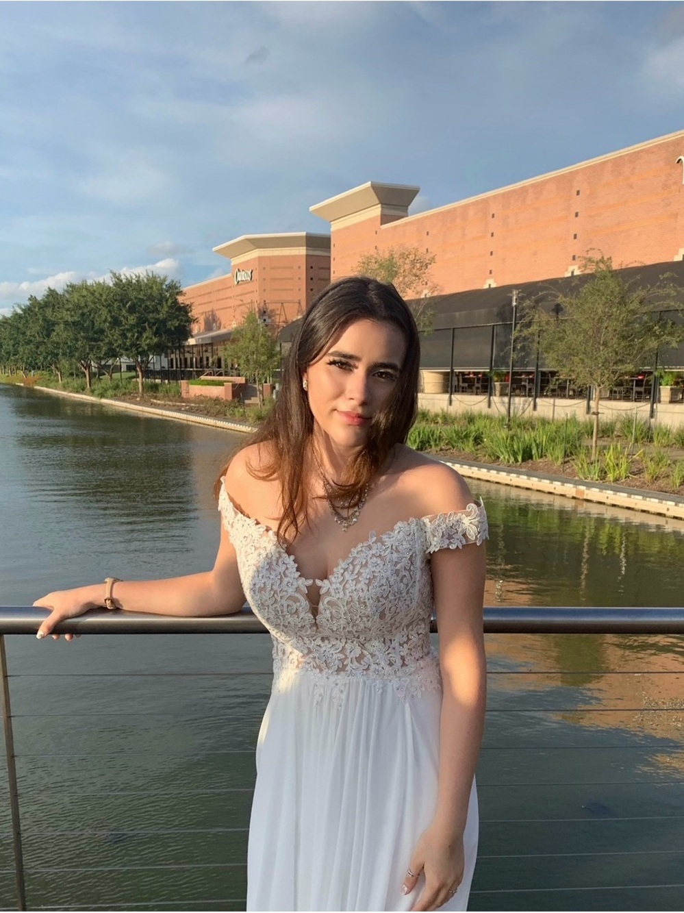 Elegant White Off-Shoulder Lace Evening Dress
